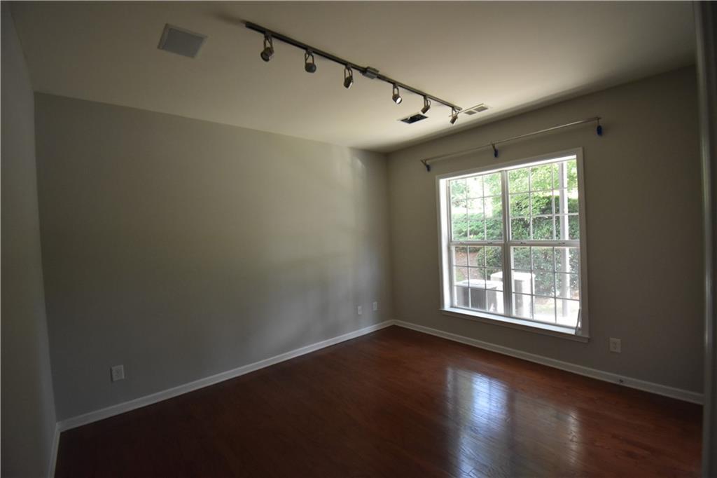 1002 Thornborough Drive Property Photo 13