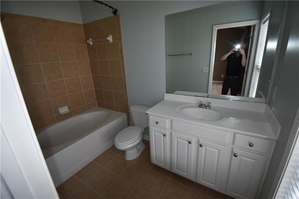 1002 Thornborough Drive Property Photo 15
