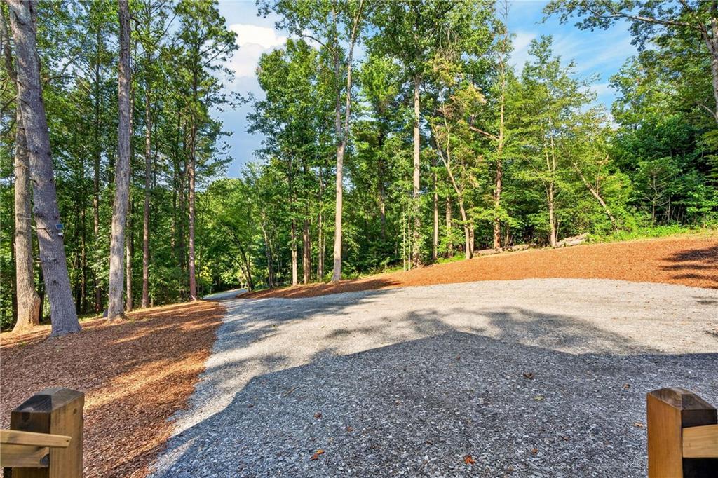 168 Reindeer Lane Property Photo 4