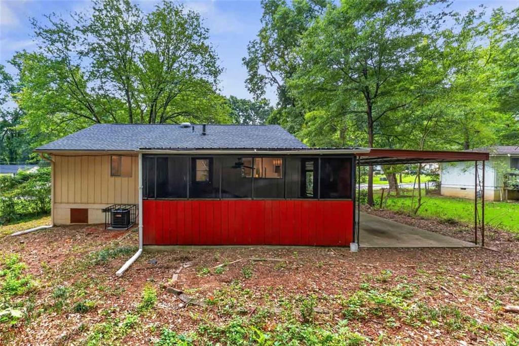 6177 Crestview Lane Property Photo 4