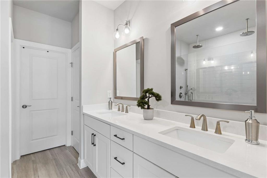 4351 Parkside Place Property Photo 13