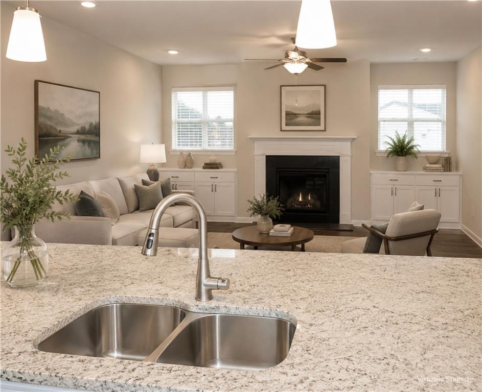 4286 Waxwing Street Property Photo 7
