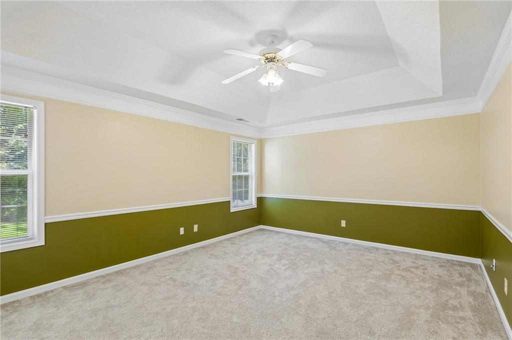 382 Silverthorn Property Photo 25