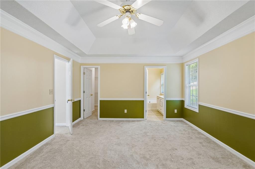 382 Silverthorn Property Photo 26