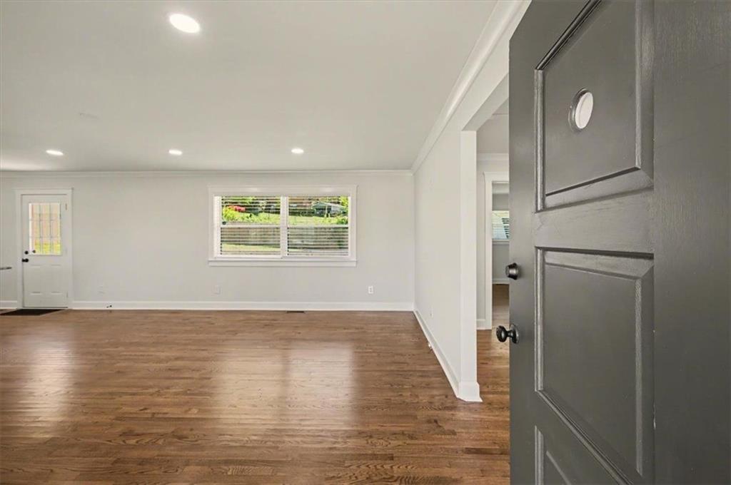 17 Crestwood Road Property Photo 6