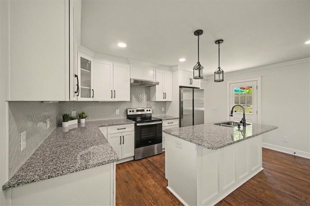 17 Crestwood Road Property Photo 14