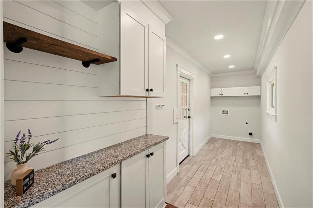 17 Crestwood Road Property Photo 20