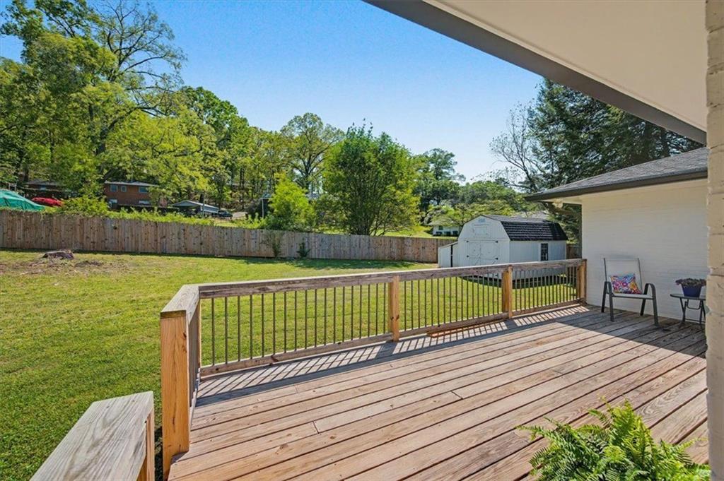 17 Crestwood Road Property Photo 31