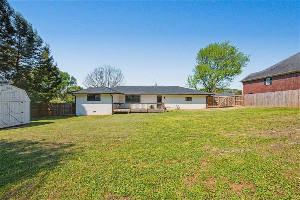 17 Crestwood Road Property Photo 34