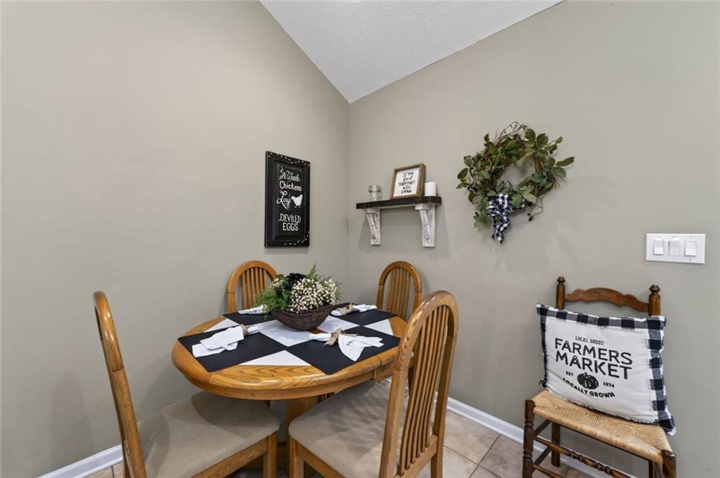 2943 Oakside Circle Property Photo 12