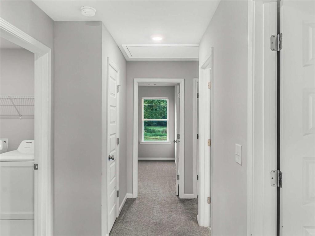 2054 Maplewood Way Property Photo 12