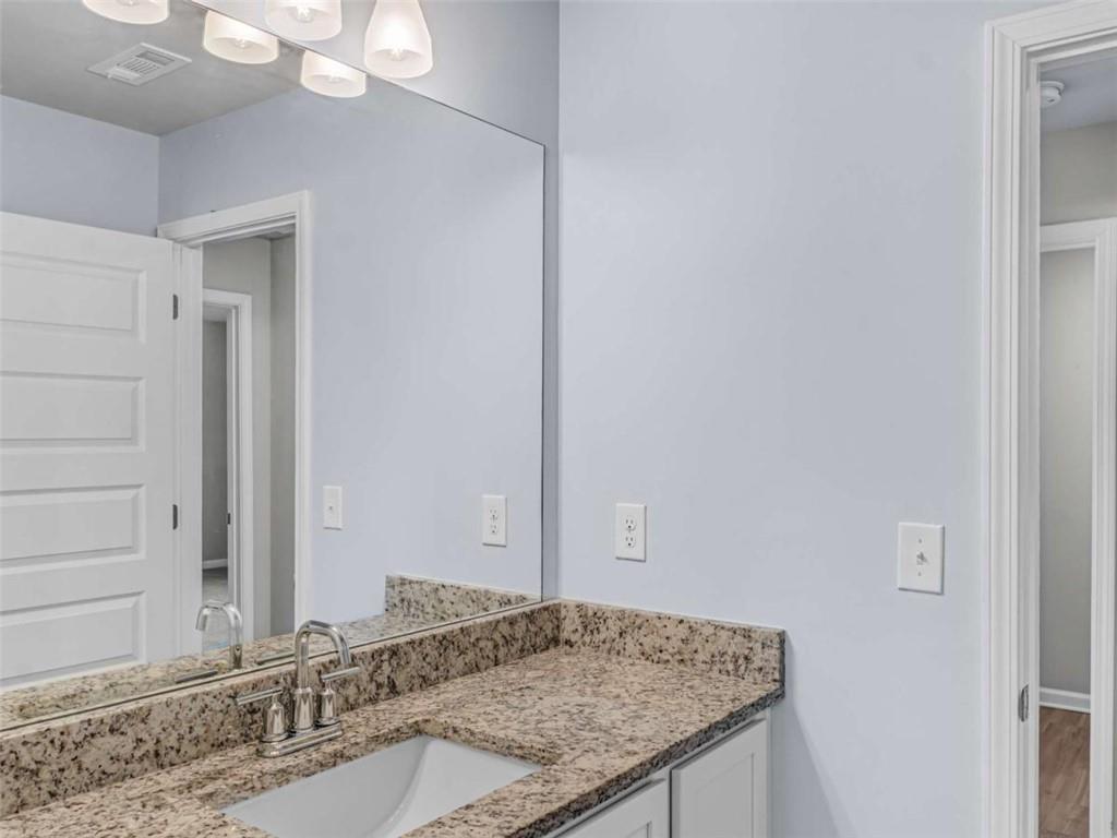 2054 Maplewood Way Property Photo 22