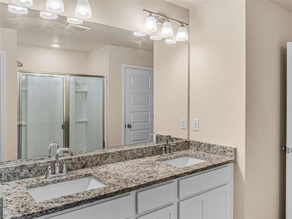 2054 Maplewood Way Property Photo 28