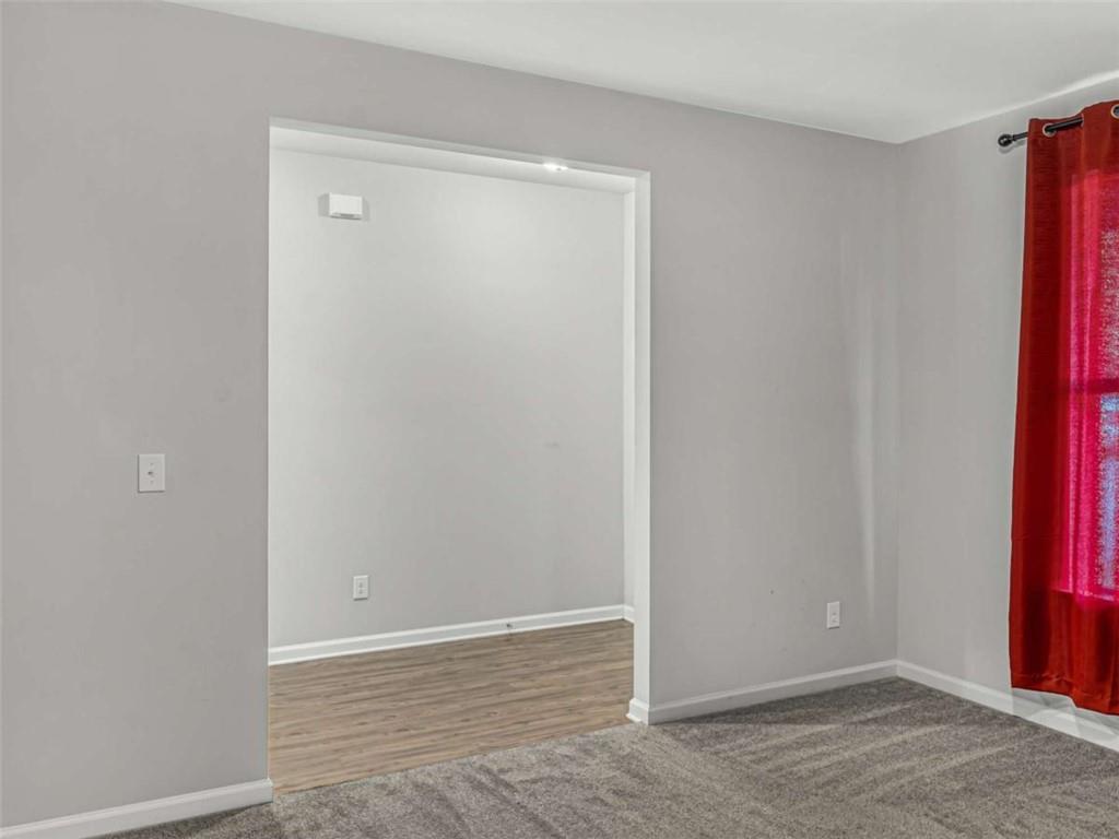 2054 Maplewood Way Property Photo 32