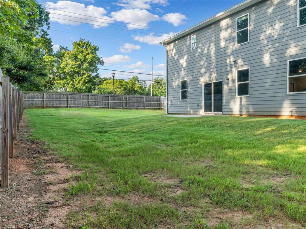 2054 Maplewood Way Property Photo 33