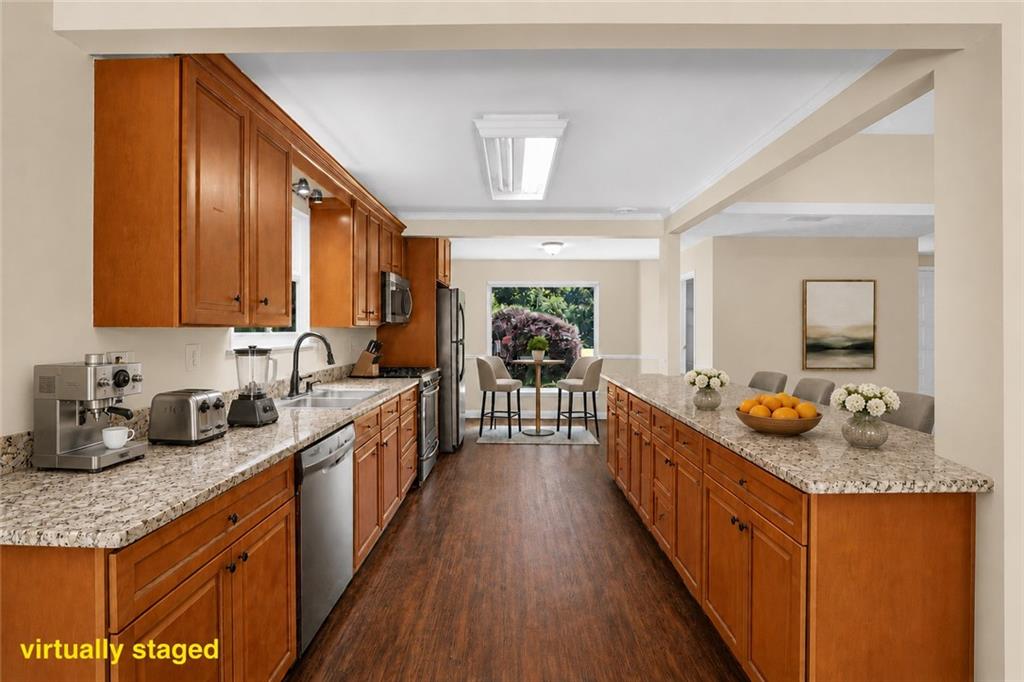 4285 Reef Road Property Photo 6