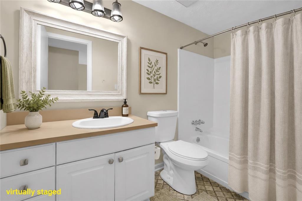 4285 Reef Road Property Photo 9
