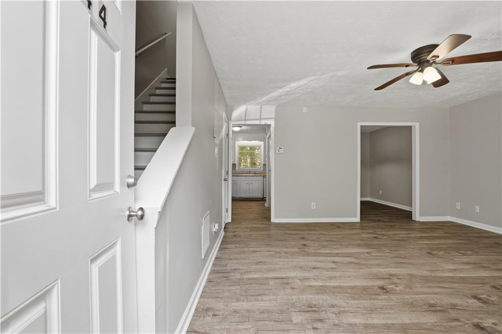 5342 Ridgemere Court Property Photo 4