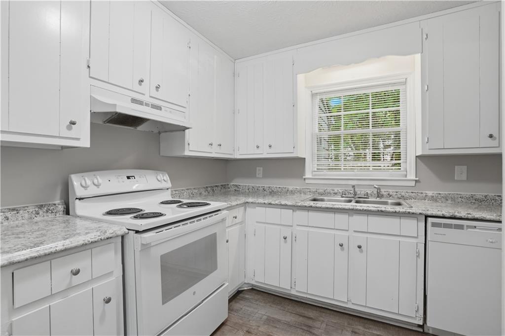 5342 Ridgemere Court Property Photo 8