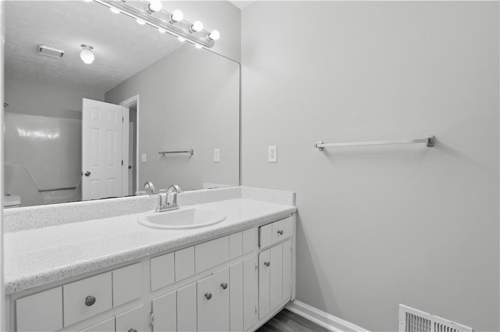 5342 Ridgemere Court Property Photo 13
