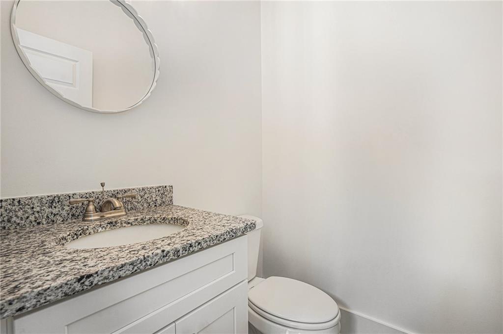 352 Davis Street Property Photo 17