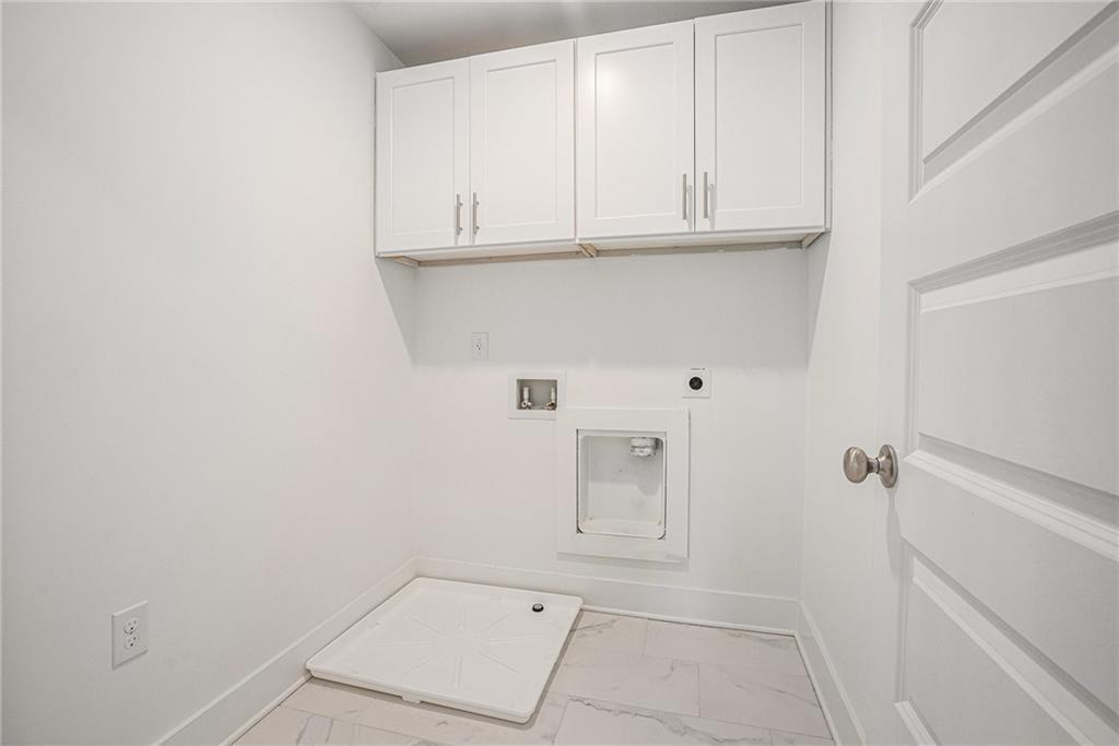 352 Davis Street Property Photo 18