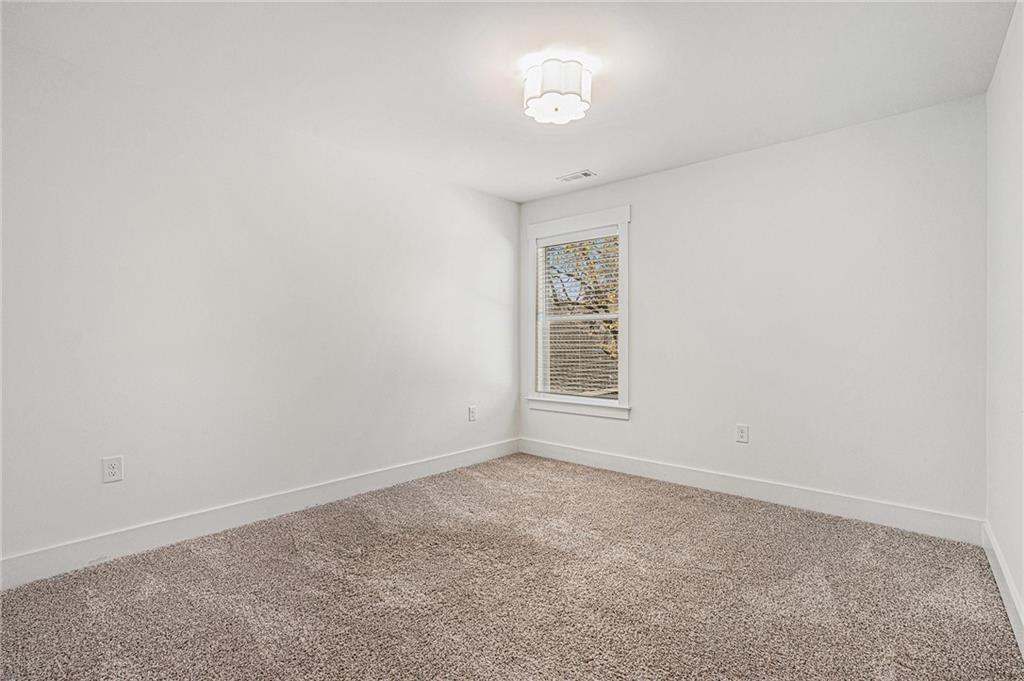 352 Davis Street Property Photo 25