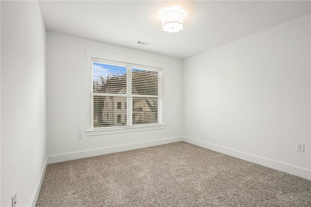 352 Davis Street Property Photo 27