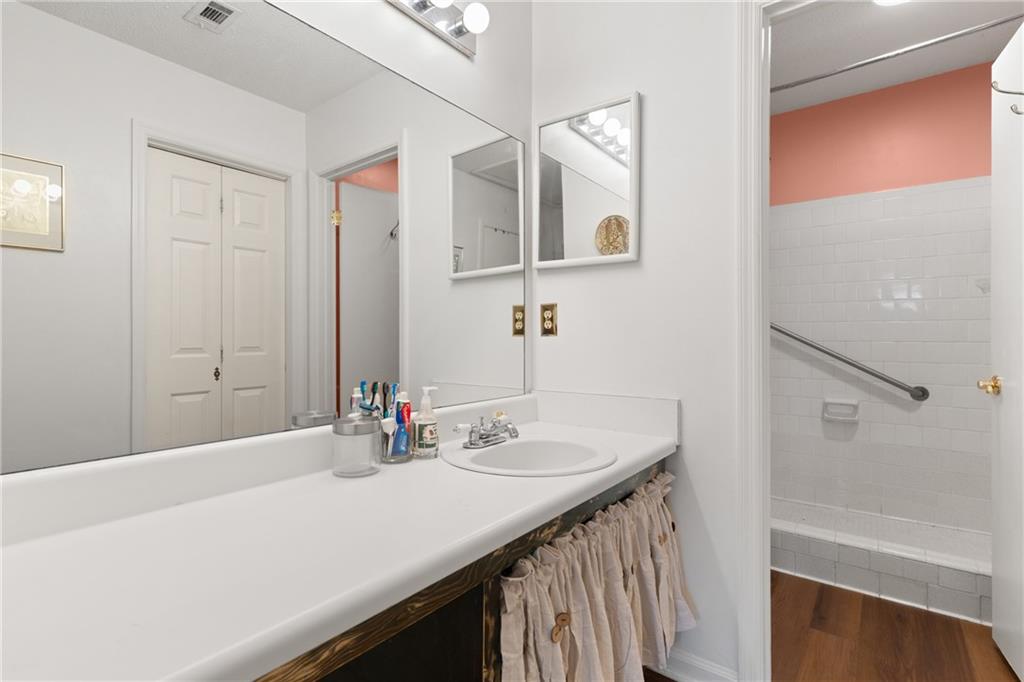323 Cabaret Court Sw Property Photo 16
