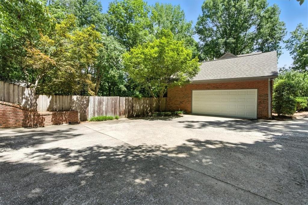 8 Saddle Trail Se Property Photo 58