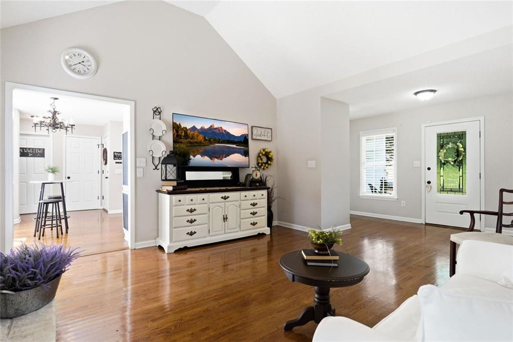 4575 Summerset Drive Property Photo 12