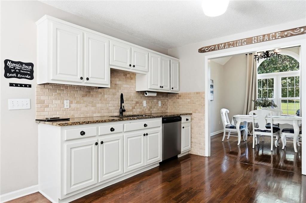 4575 Summerset Drive Property Photo 18