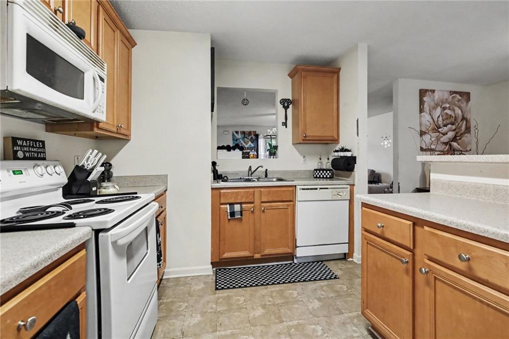 1763 Fielding Way Property Photo 4