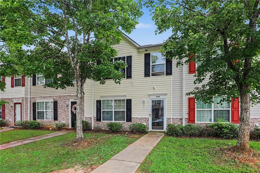 1763 Fielding Way Property Photo 6