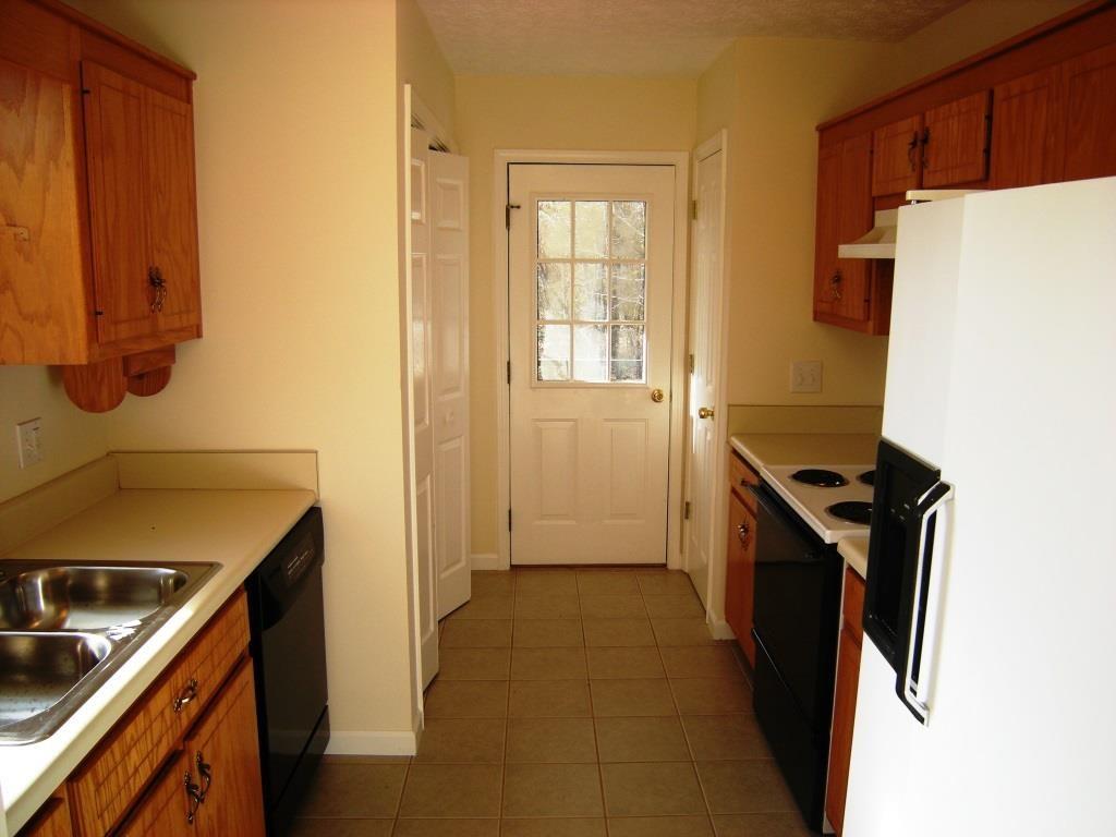 47 Richard Court Property Photo 3