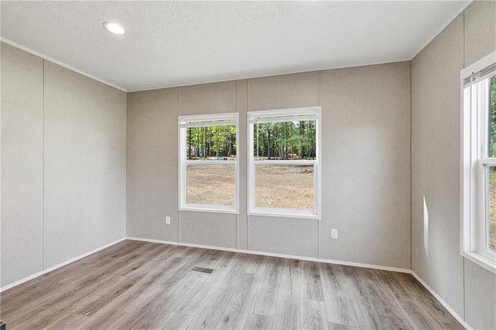 915 Smith Loop Road Property Photo 10