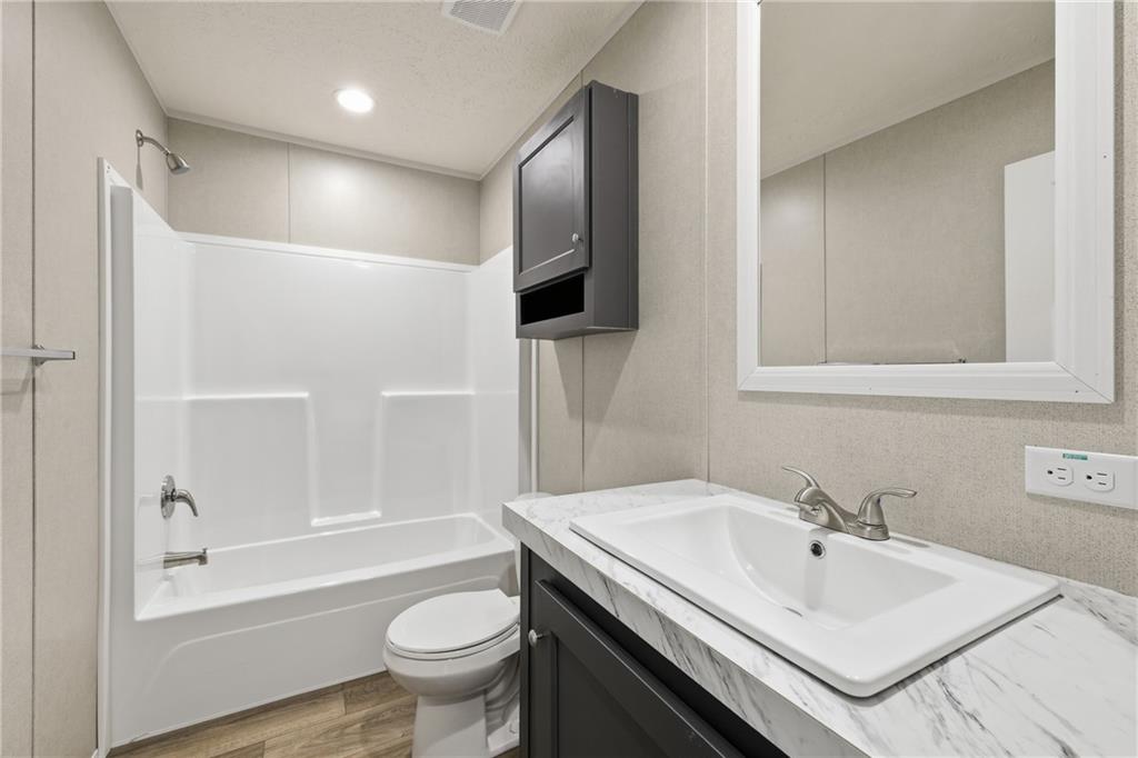 915 Smith Loop Road Property Photo 15