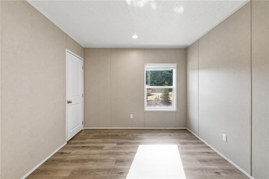 915 Smith Loop Road Property Photo 16