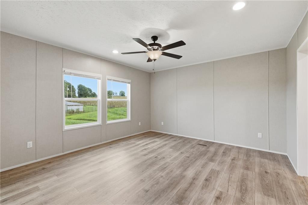 915 Smith Loop Road Property Photo 21