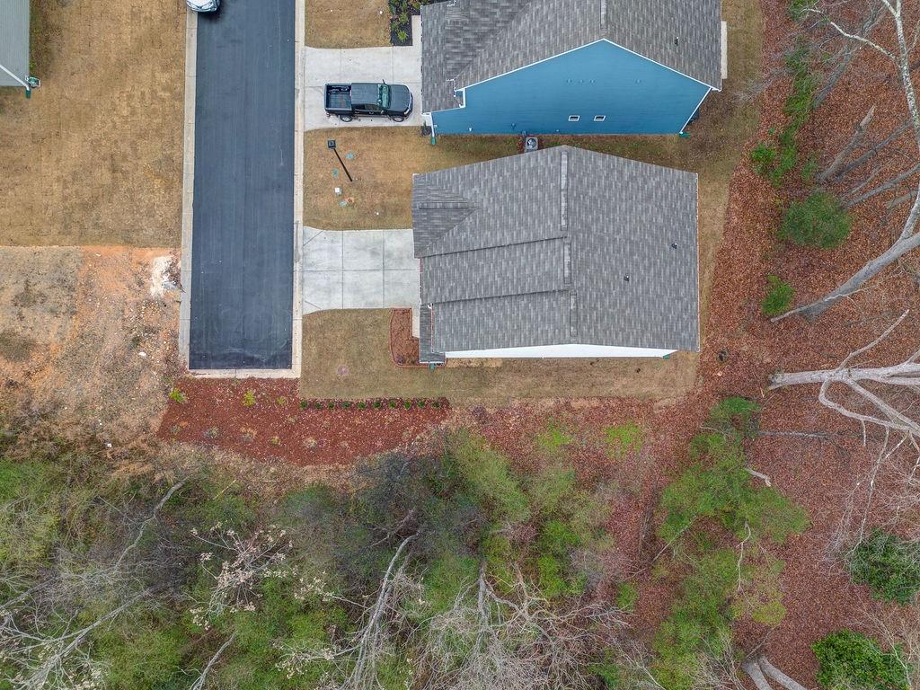 101 Waterside Trail Property Photo 4