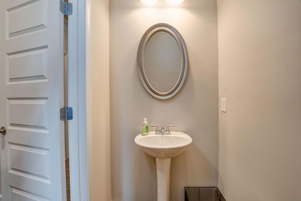 101 Waterside Trail Property Photo 7