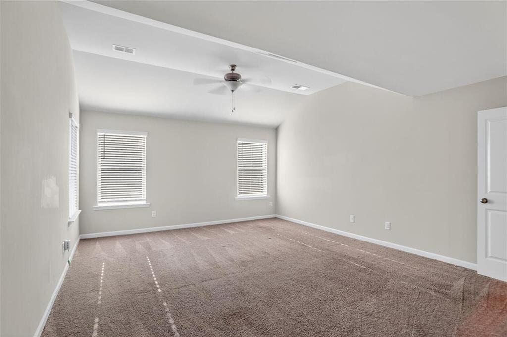 1553 Spring Hollow Way Property Photo 12