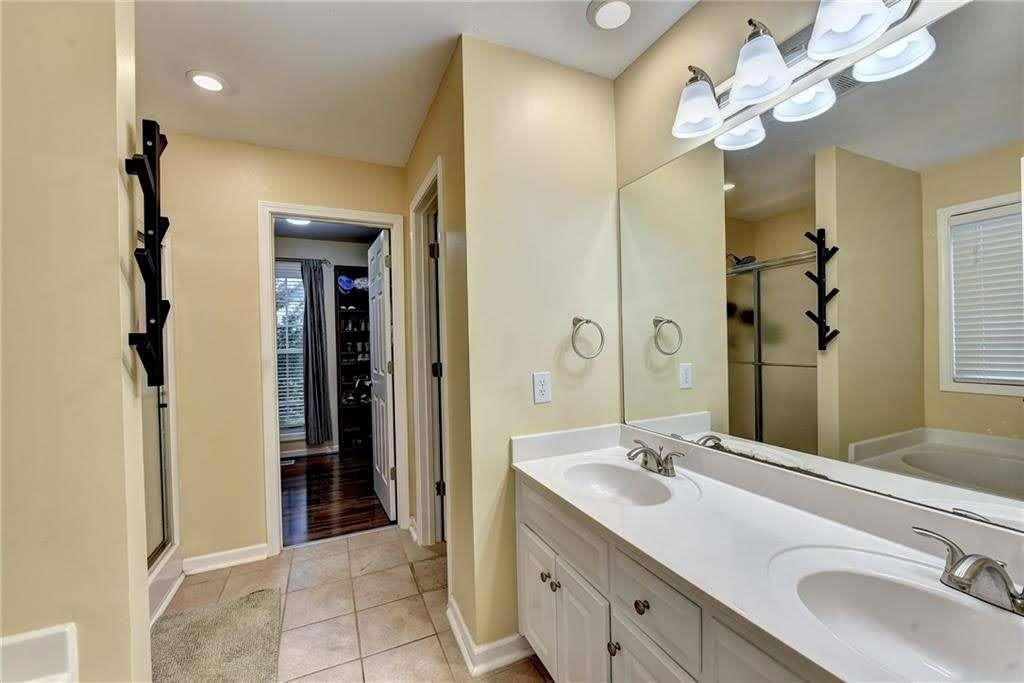 44 Still Water Lane Property Photo 8
