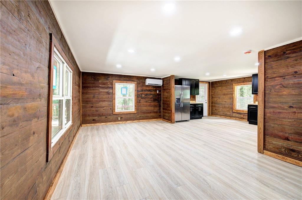 252 Hudson Way Property Photo 4