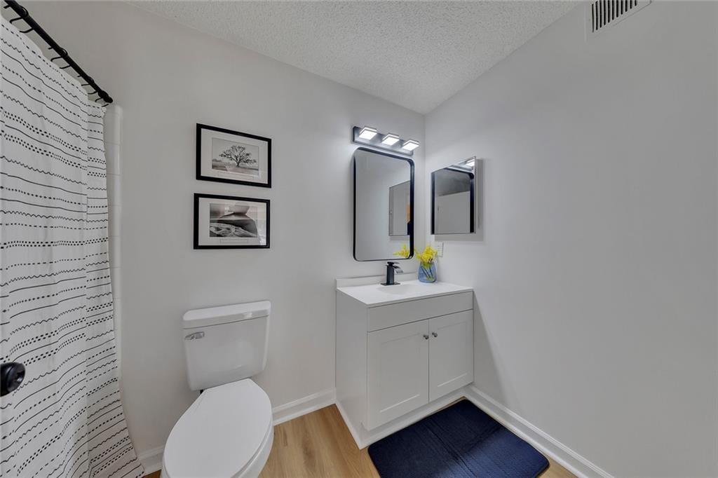 4106 Whitehall Way Property Photo 20