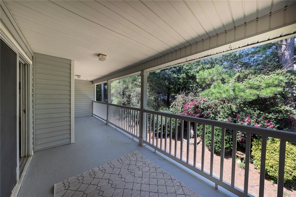 4106 Whitehall Way Property Photo 23