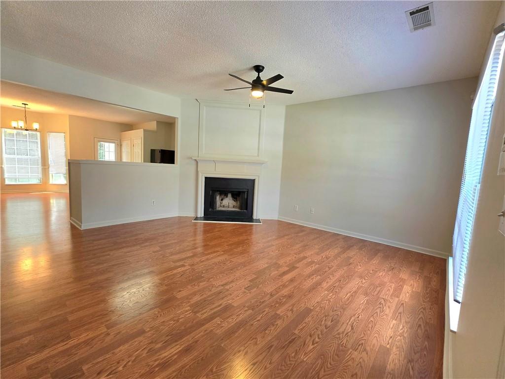 2846 Parkway Close Property Photo 3