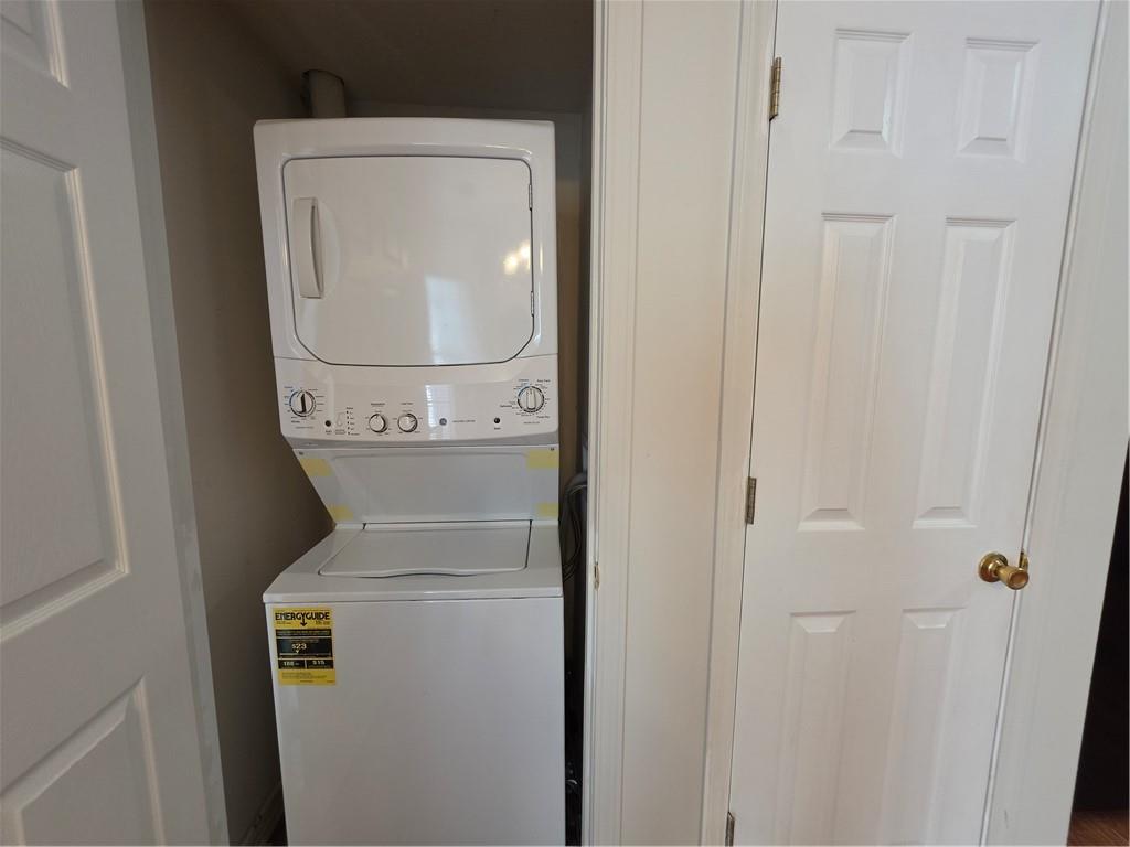2846 Parkway Close Property Photo 11