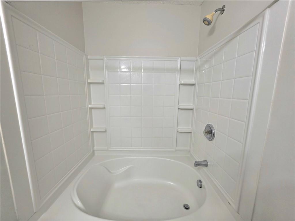 2846 Parkway Close Property Photo 27
