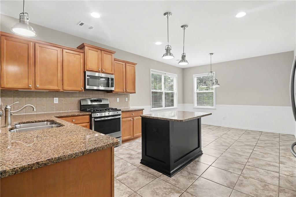 4820 Fieldstone View Circle Property Photo 13